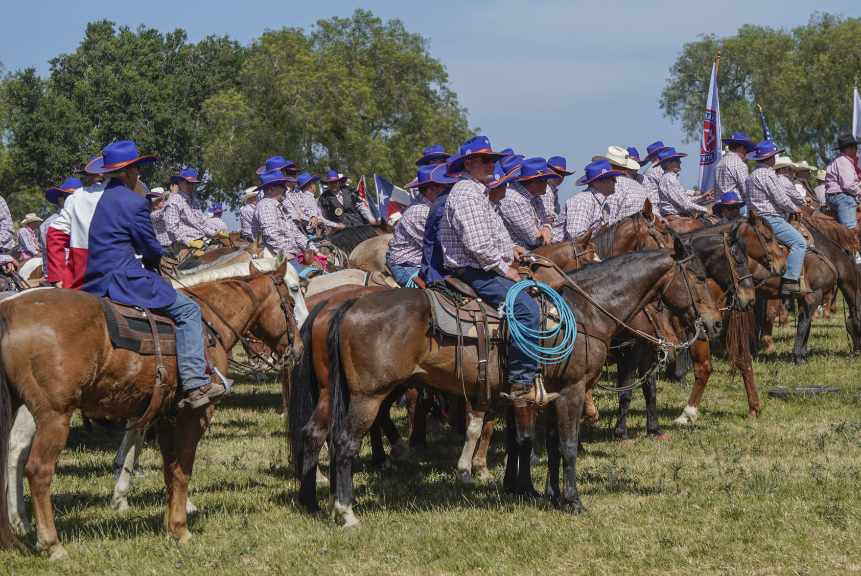 050419 Rancheros Vistidores 12.jpg